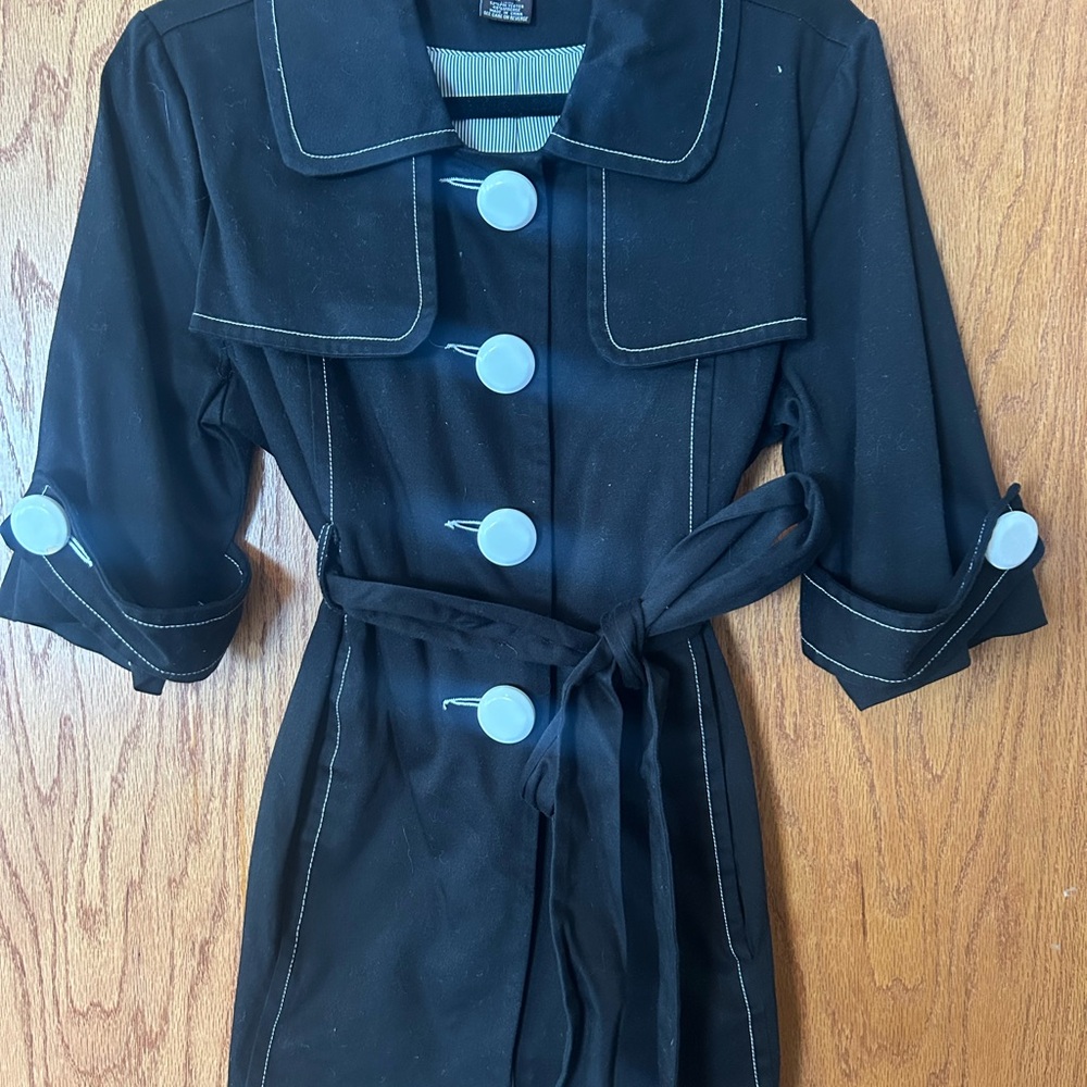 Luii Elegant Black Coat